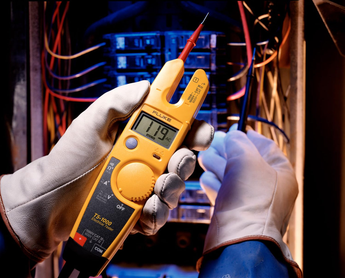 Voltage Continuity and Current Tester N557937