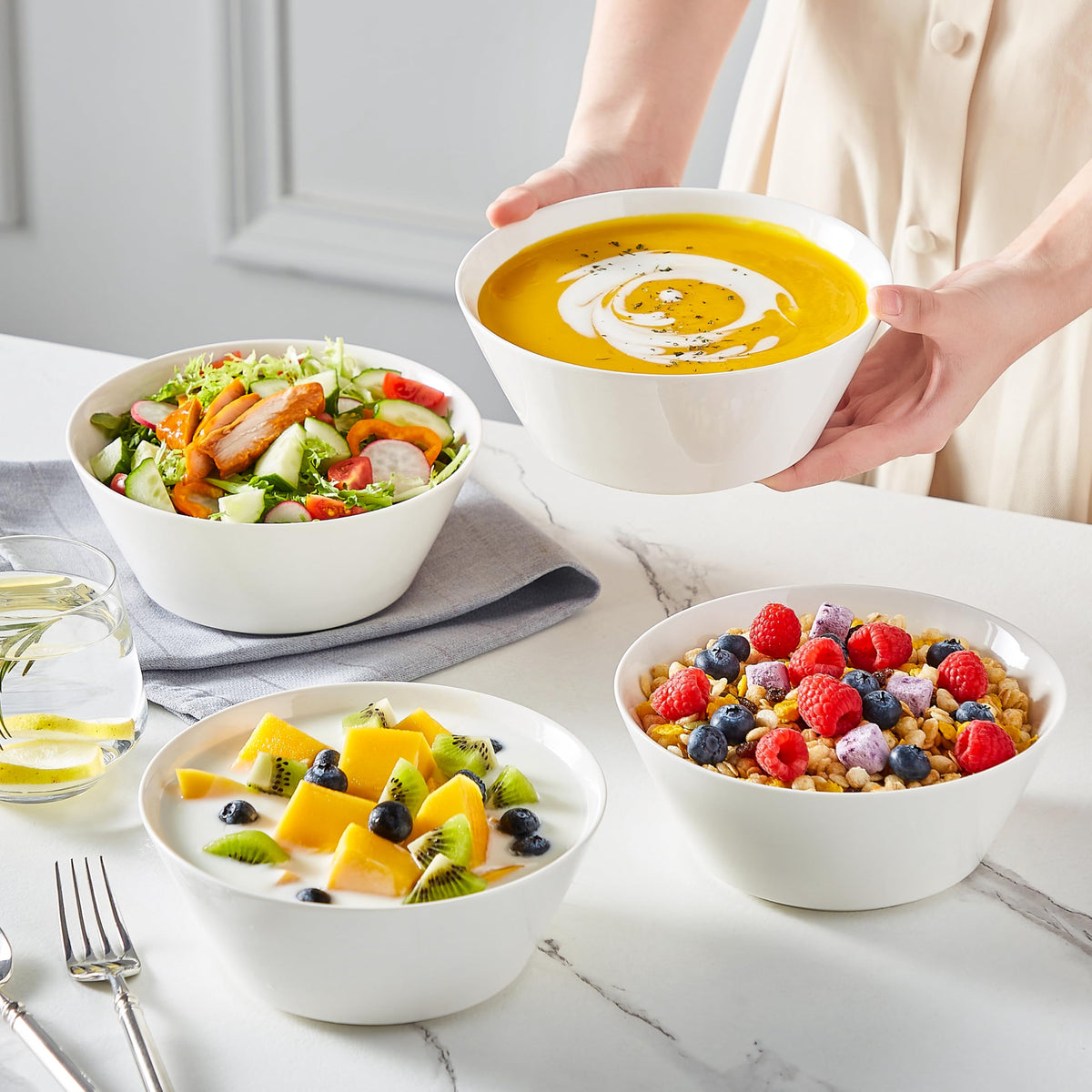 White 35 OZ Soup Bowls Set of 4 U965