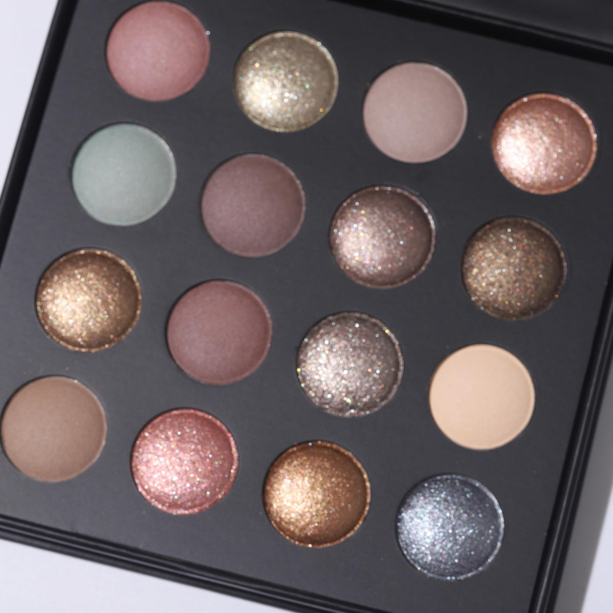 Baked Eyeshadow Makeup Palette 16 Pigmented Soft Neutrals Taupe Earth Tones Smoky Shades Glitter Matte Metallic G72267